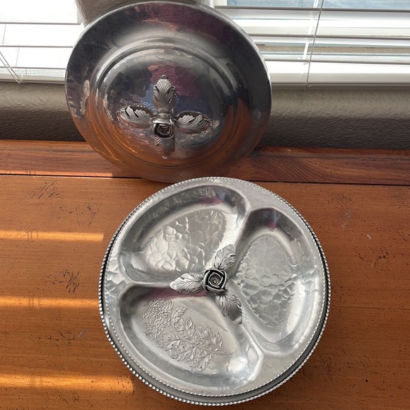 Vintage Aluminum Server - Picture 3 of 7